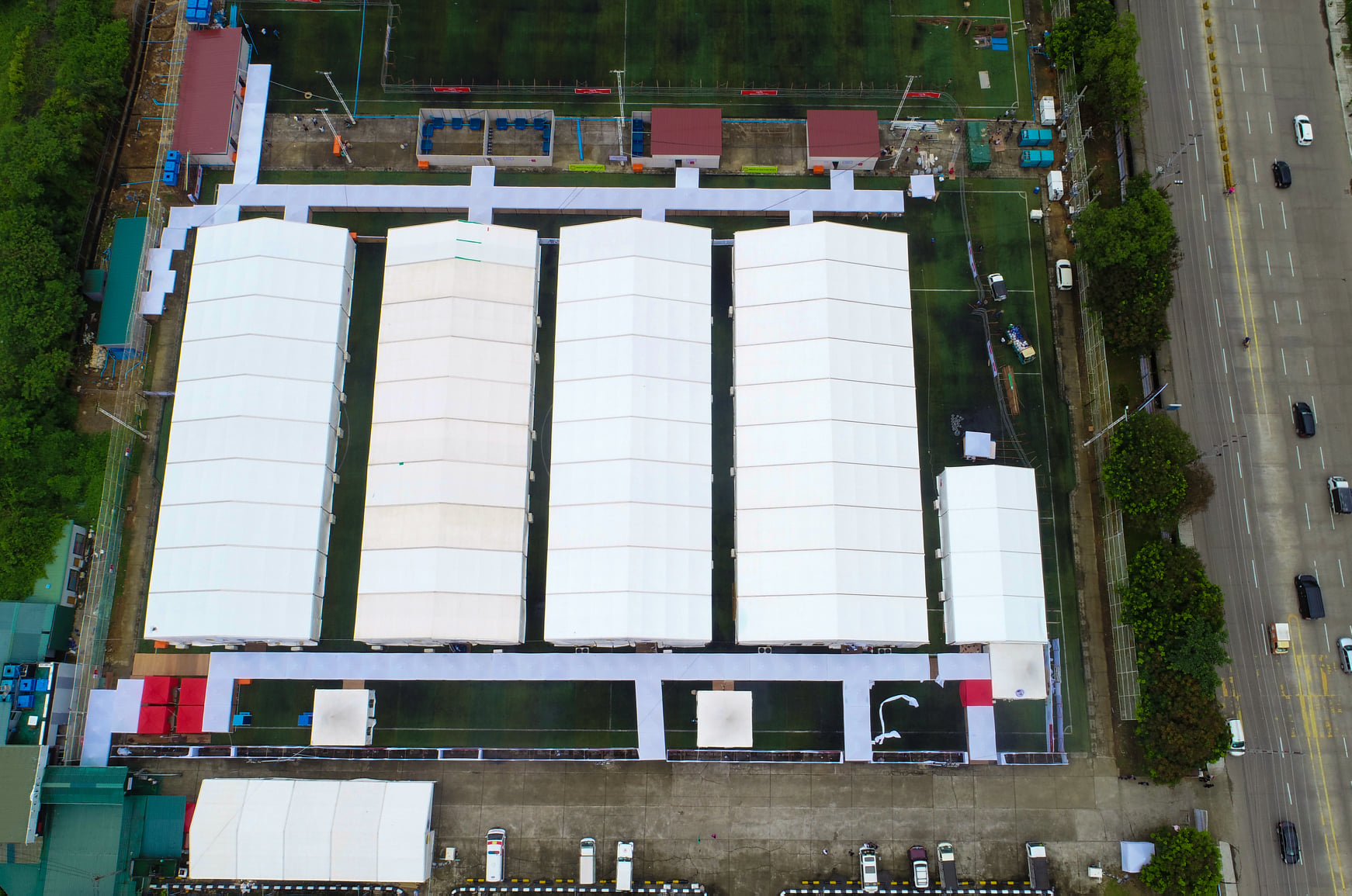 ayeyarwady_center_acommodates_COVID_19_Positive_patients_for_treatment_in_myanmar_10