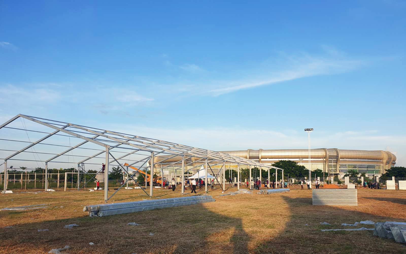 300-bed-ayeyarwady-center-at-covid-19-treatment-center-in-mandalay-is-under-construction_5