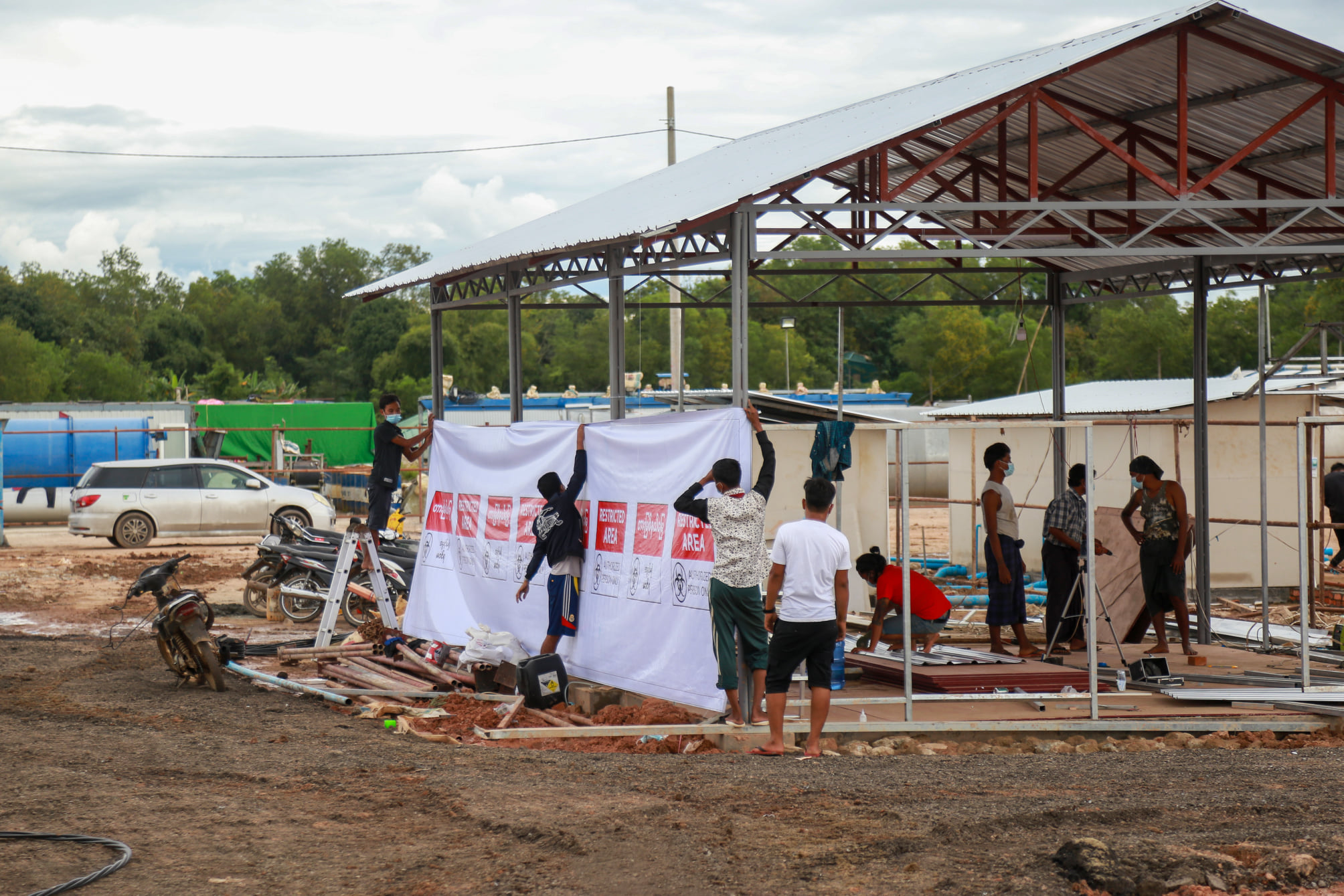 Covid-19_Test_and_Laboratory_Center_at_Taik_Kyi_is_built_and_donated_by_Ayeyarwady_Foundation_12