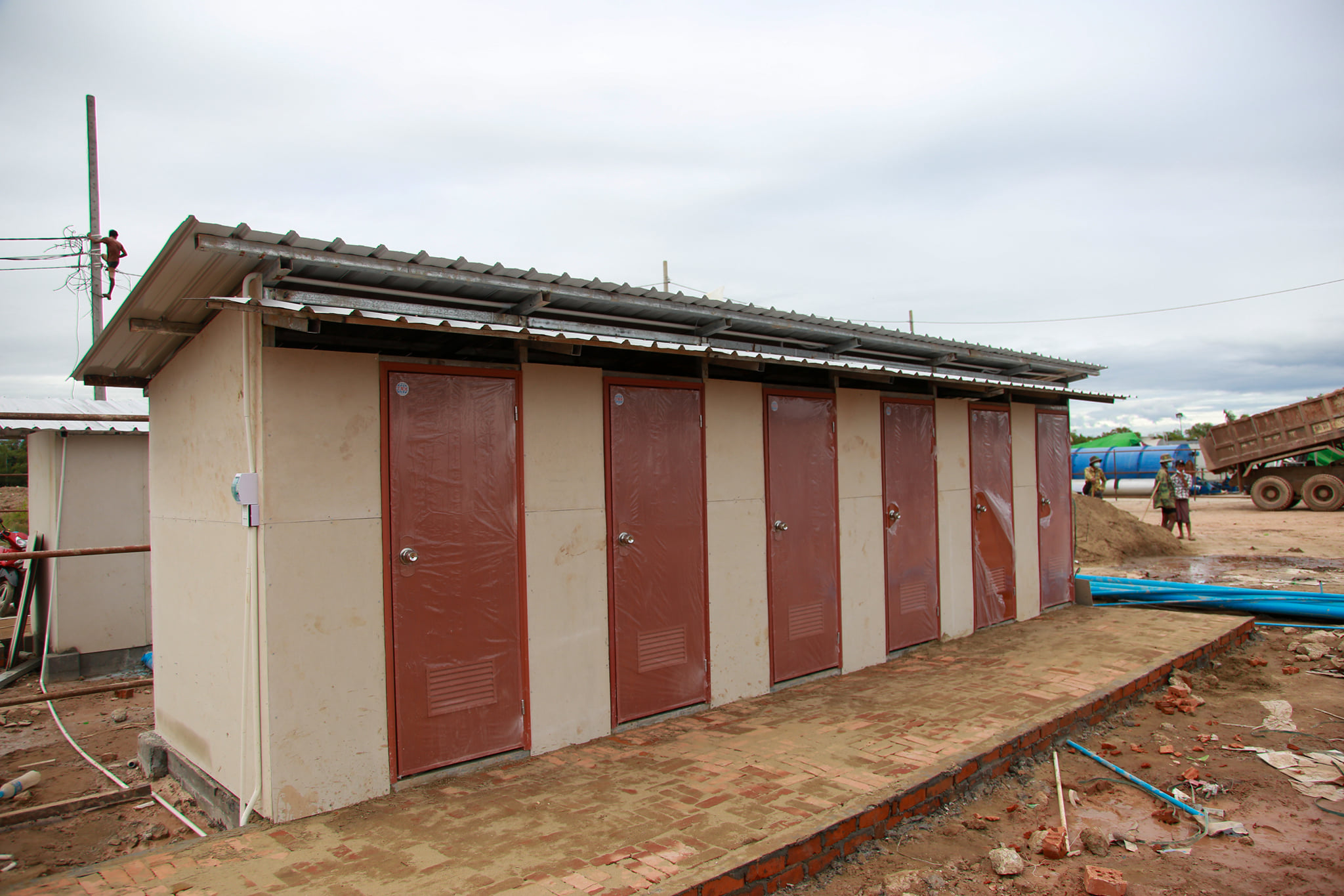 Covid-19_Test_and_Laboratory_Center_at_Taik_Kyi_is_built_and_donated_by_Ayeyarwady_Foundation_5